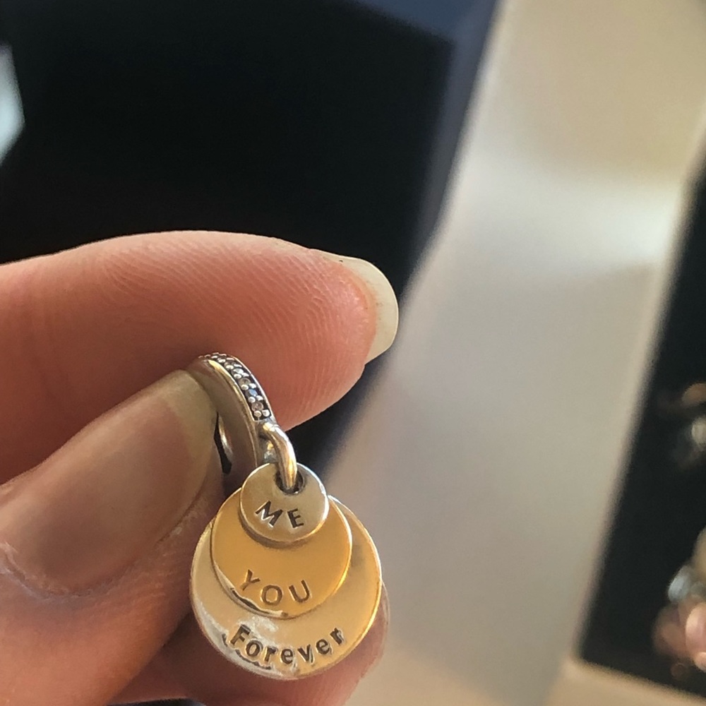 Pandora authentic 100%,me you forever dangle